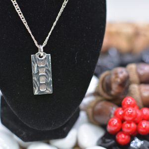 Great looking Short Silver Ingot Pendant and Chain