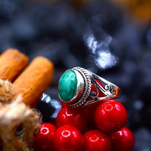 Ladies Sterling Silver Pinky Ring with a Howlite Cabachon stone