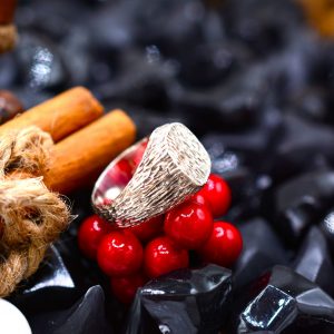 Large Heavy Bark effect Signet Ring